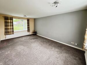 Lounge- click for photo gallery